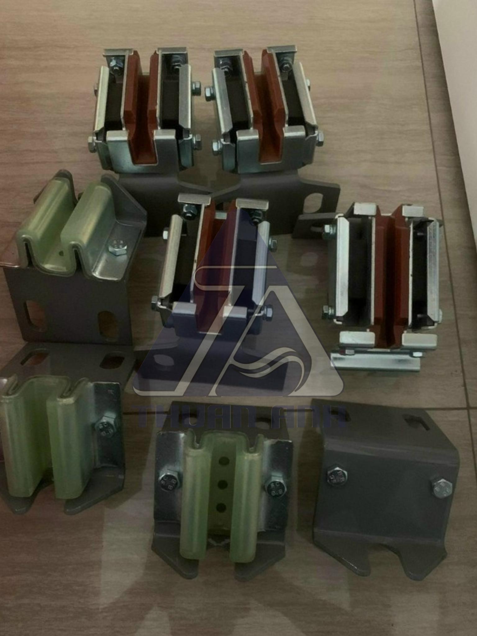 Guốc dẫn hướng T70